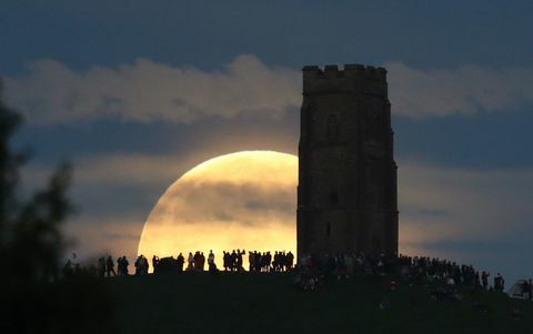 Φεγγάρι Φεγγάρι στο Glastonbury