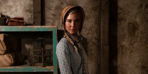 εικονιζόμενη isabel may as elsa of the paramount original series 1883 photo cr emerson millerparamount © 2021 mtv entertainment studios all rights reserved