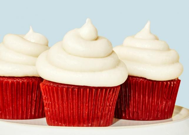 red velvet cupcakes delic