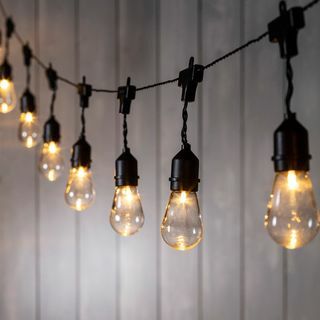 15 Drop Bulb Solar Festoon Lights