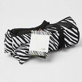 Κουβέρτα Oliver Bonas Black & White Zebra Stripe Picnic