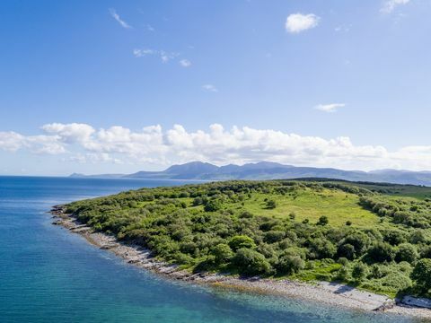 Island προς πώληση στη Σκωτία