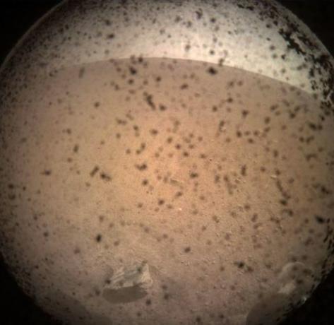 Το NASA Insight Lander μοιράζεται την πρώτη φωτογραφία από την επιφάνεια του Άρη - Φωτογραφίες αποστολής του Άρη