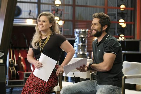 kelly clarkson thomas rhett τη φωνή