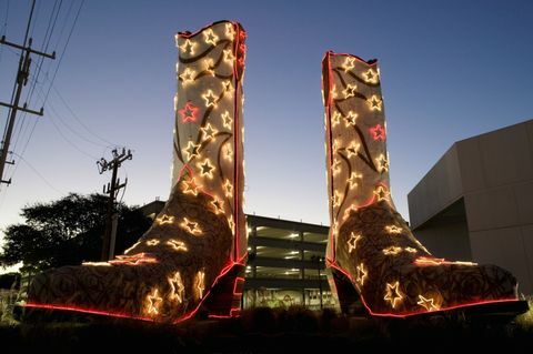 Οι μεγαλύτερες μπότες Cowboy στον κόσμο