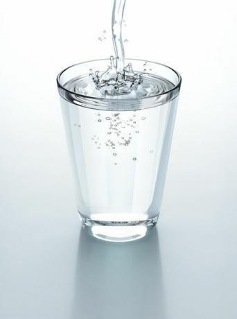 ποτήρι νερό